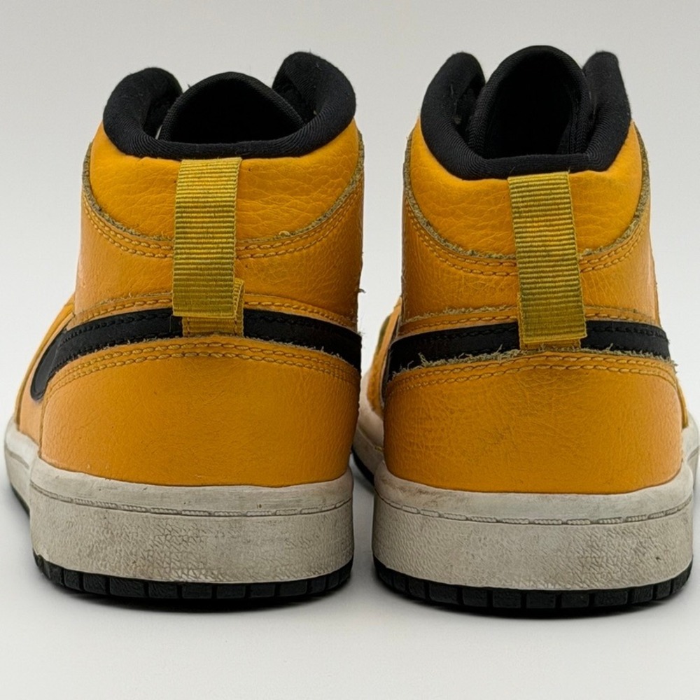Jordan 1 Mid University Gold 640734-700 2.5Y - Picture 8 of 14